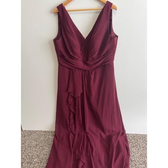 Azazie Burgundy Sleeveless V-Neck Ruffle Chiffon Bridesmaid‎ Dress - Picture 8 of 8